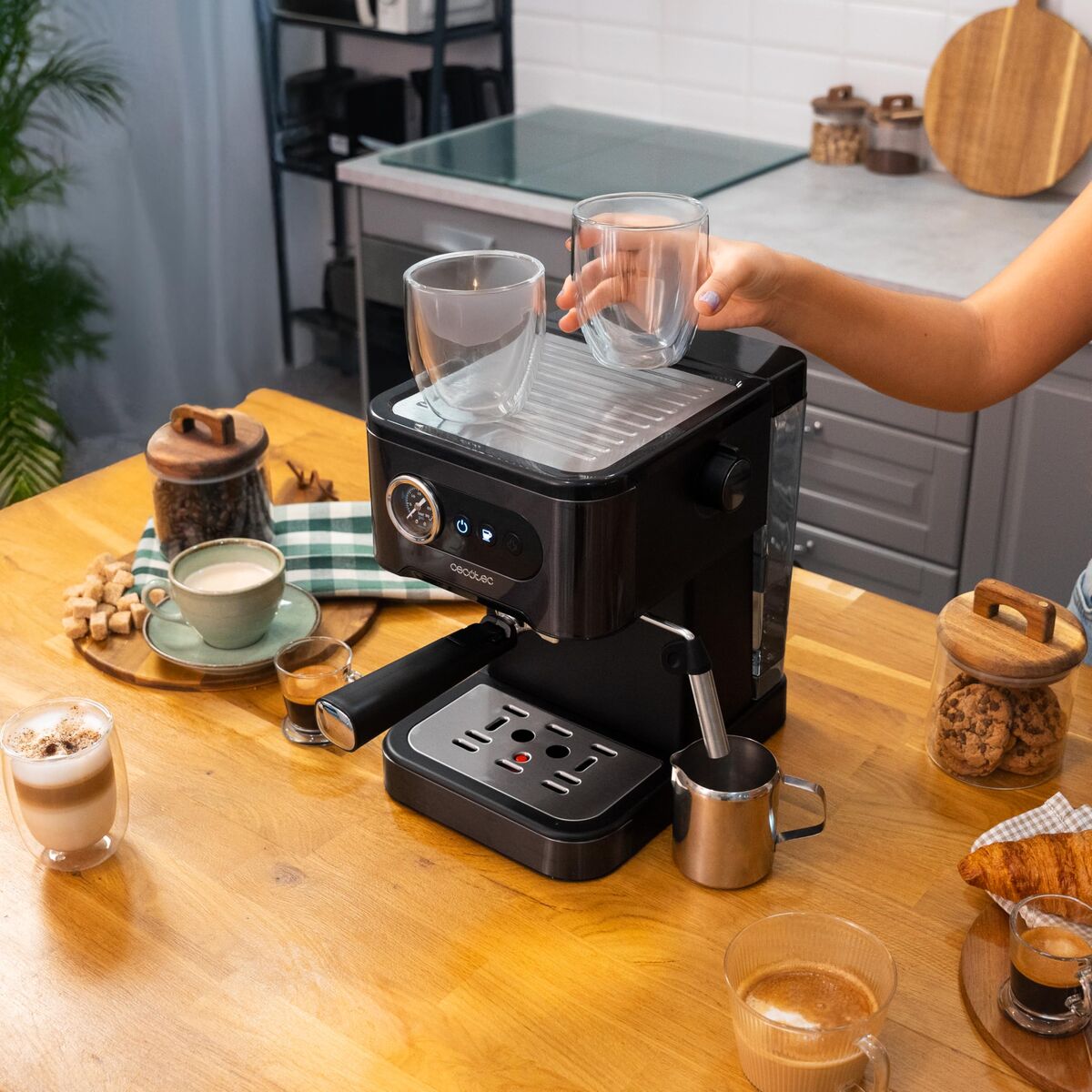 Cecotec Power Espresso 20 Pro Manual Coffee Machine 20 bar 1.5L Steel Steam Wand