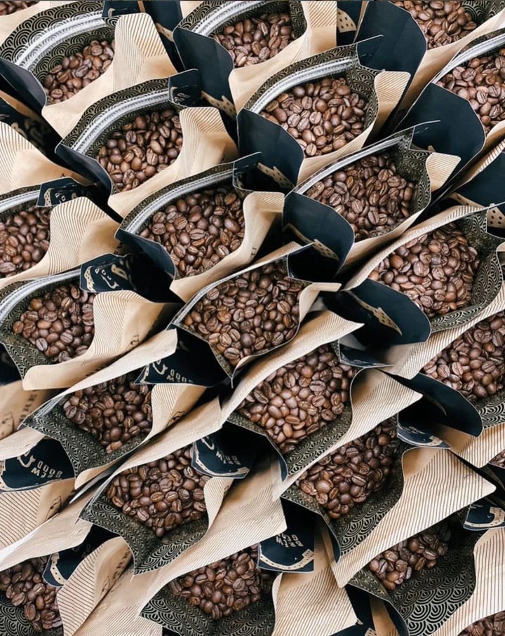 Double Dog Espresso Whole Bean Coffee | 12 oz | Buddy Brew Coffee